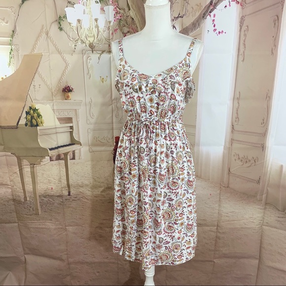 torrid Dresses & Skirts - 💋Torrid | White Floral Paisley Dress